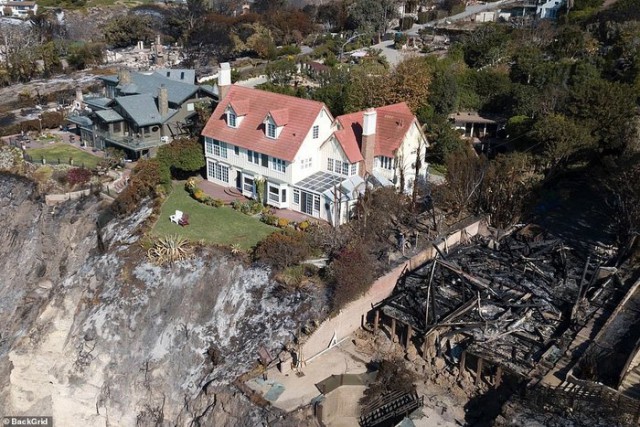 Дом этого актера совершенно не пострадал от пожаров в Калифорнии