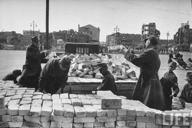 Сталинград в объективе журнала Life. Апрель 1947