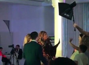 На свадьбе краснодарского хирурга спела Бейонсе (Beyoncé)