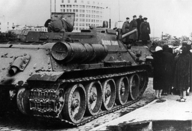 Долгожданный истребитель танков САУ СУ-85: самоходка младшего лейтенанта Малешкина