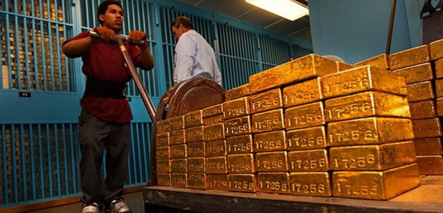 ФРС больше доверия нет: золото бежит из США
