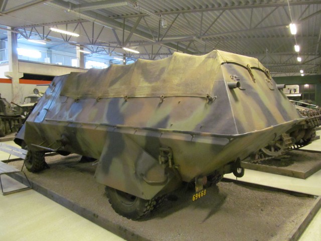 8741439.jpg