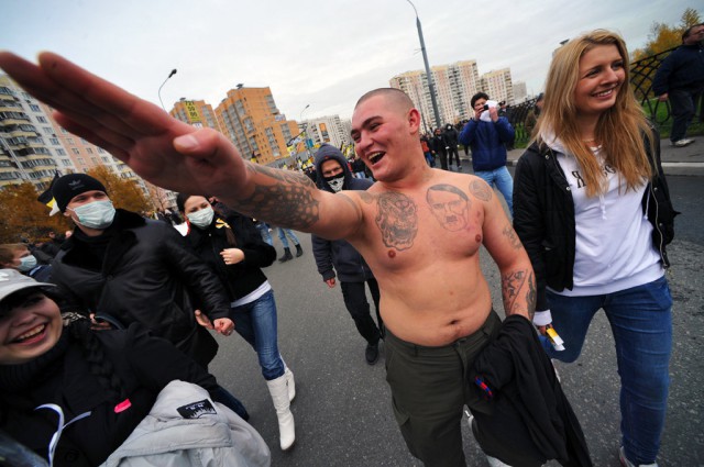 Мигранты обиделись на мэрию за Русский марш