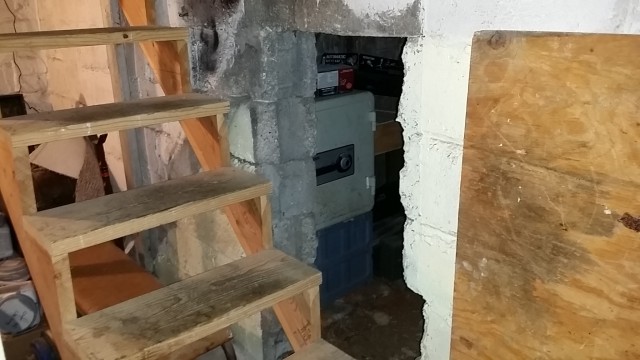Секретная комната, найденная в подвале нового дома