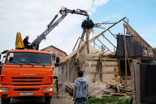 Снос домов в цыганском поселке Плеханово