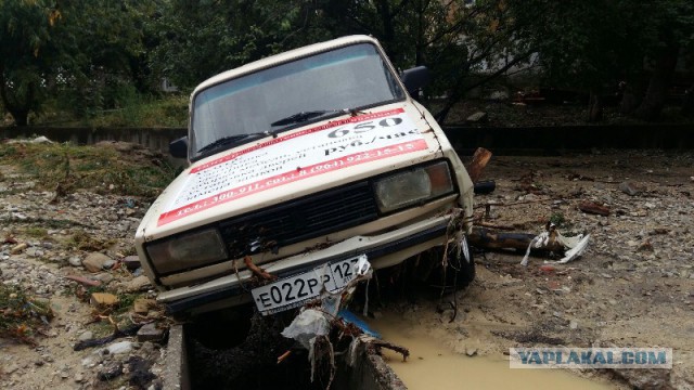 Последствия ночного ливня в Новороссийске 18.09