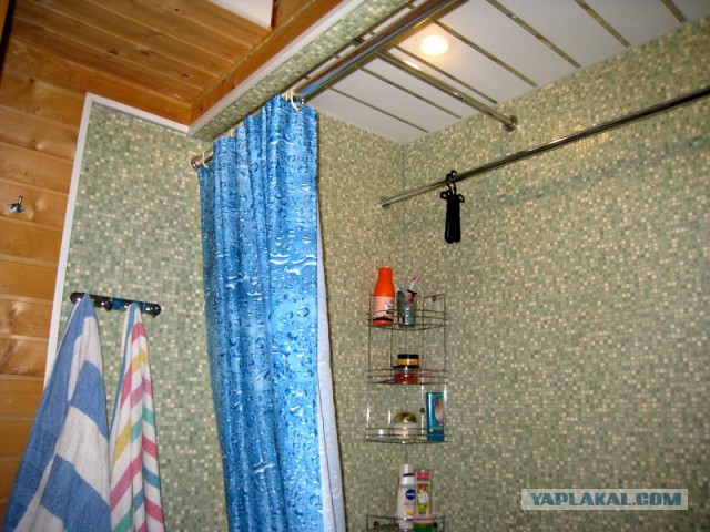 Отделка стен ванной в щитовом доме линолеумом - быстро, надежно, и недорого!