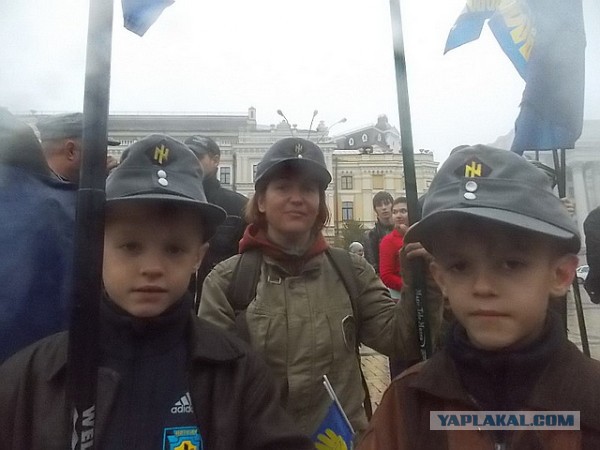 Война на Украине: Украинские гитлерюгенд