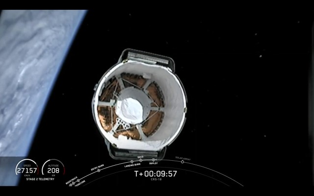 Космический корабль SpaceX загорелся во время запуска