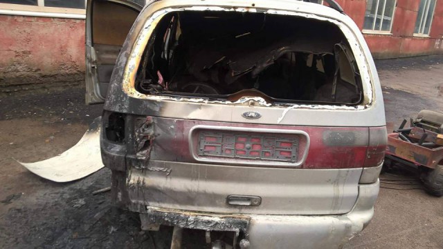 В Житомире сожгли машину батальона "Донбасс"