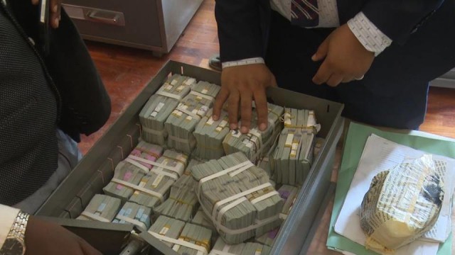 В пустой квартире в Нигерии нашли 43 миллиона долларов