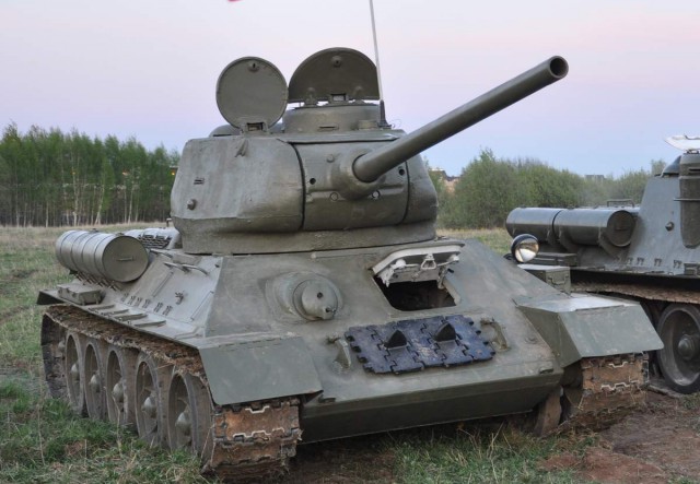 Танк Т-34: мы испытали военную легенду -фото,видео