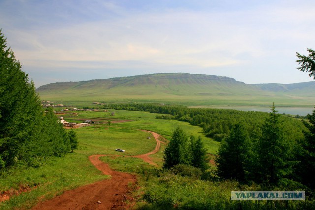 В краю голубых озёр