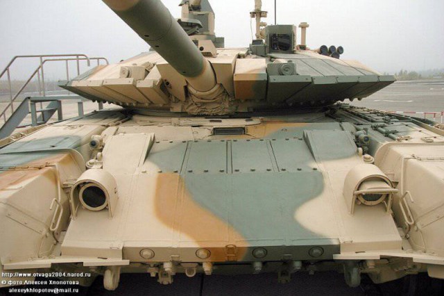 Как "кирпичики" защищают танк?