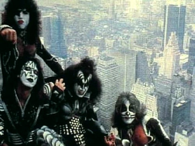 Kiss - Dynasty. История создания