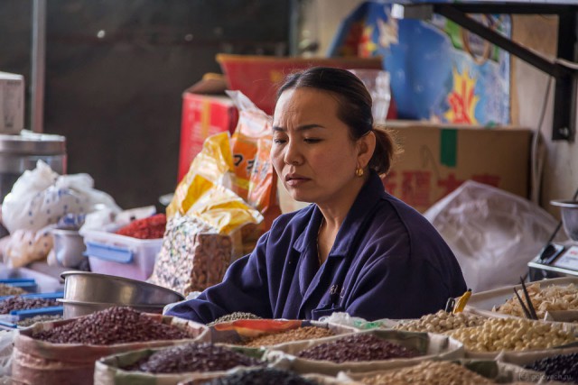 Прогулка по рынку в небольшом китайском городке