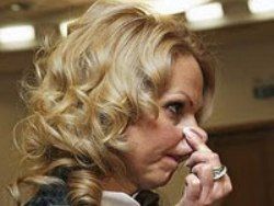 Если бы афиши к фильмам рисовали по названию