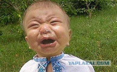 На Банковой активисты "Автомайдана" жгут шины