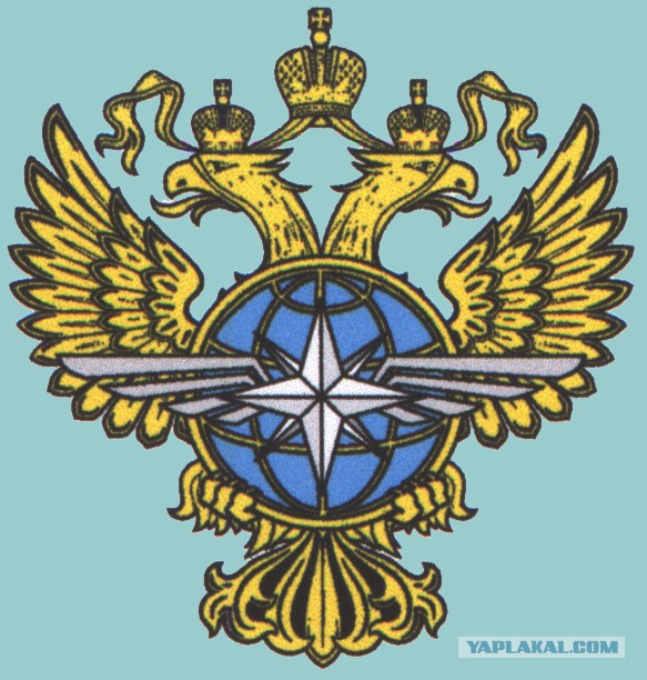 Учителя поясняют школьникам за шмот