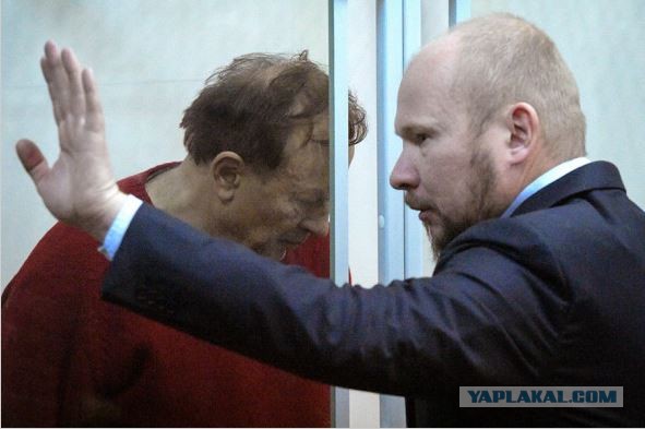Подозреваемый в убийстве доцент СПбГУ в суде. Фоторепортаж