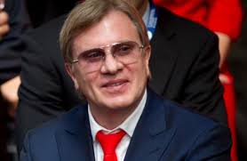 Помни, товарищ нефтяник, ради кого всё это⁠⁠