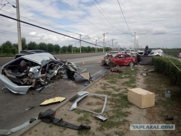 Пассажирка и водитель "четырнадцатой" из Волжского за свой маневр заплатили жизнями