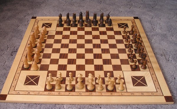 Необычная шахматная доска