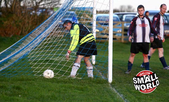 Как пропустить 220 мячей в 11 матчах?