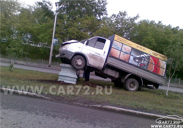 Самые смешные, нелепые и курьезные ДТП в Тюмени