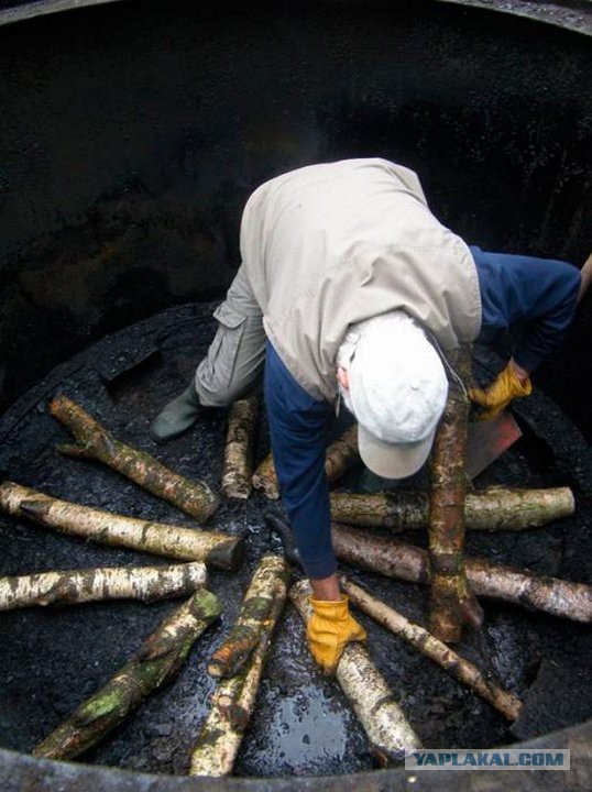 Как производят древесный уголь