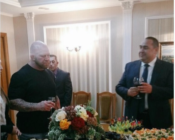 А туда ли направляют гуманитарную помощь?