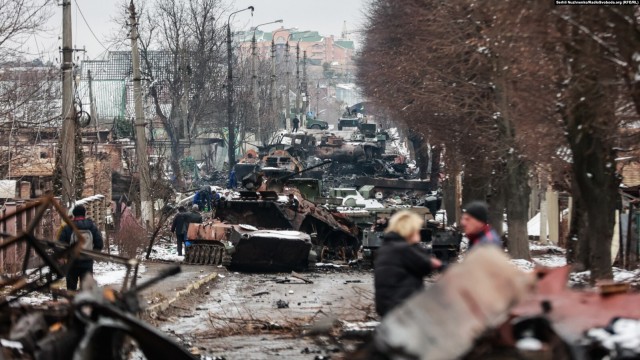 Взрыв в районе терминала с топливом в Усть-Луге