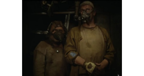 Идущий по снегу