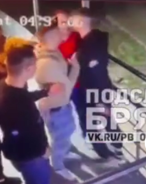 В Брянской области мужчина достал нож во время драки и убил оппонента