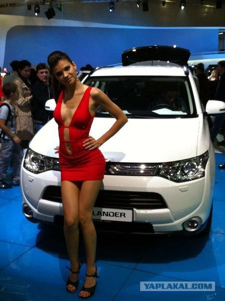 Девушки на ММАС 2012