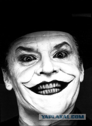 Девушка, у которой не закрывается рот