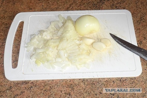 Котлетки мясные в куриной коже