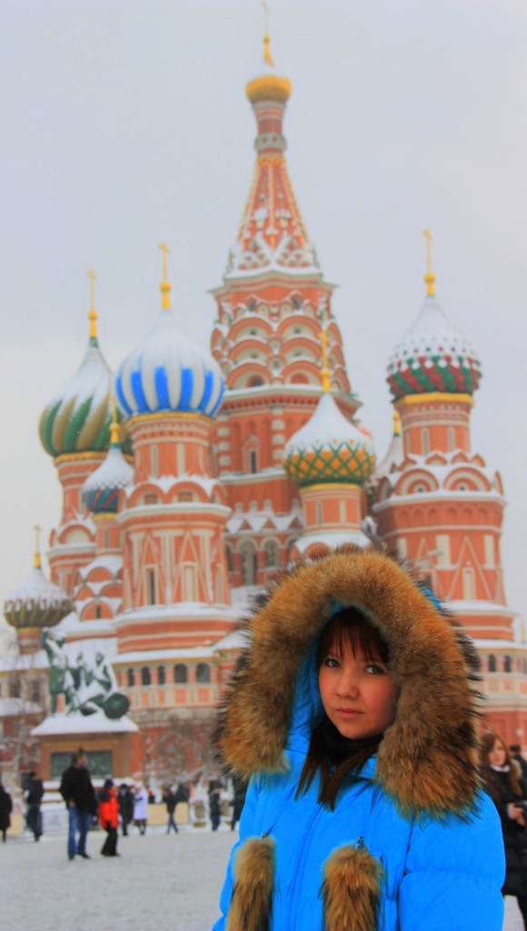 Это у нее лицо или маска такая?