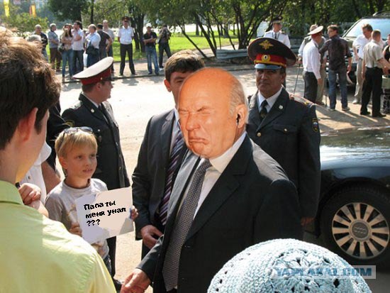 Фотожаба: Лужков и Мальчик