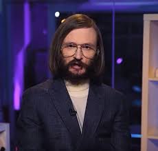 Я чёт не понял, для чего ей баланс моей карты?