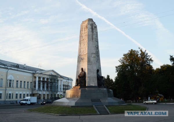 Какие прозвища дают памятникам в России