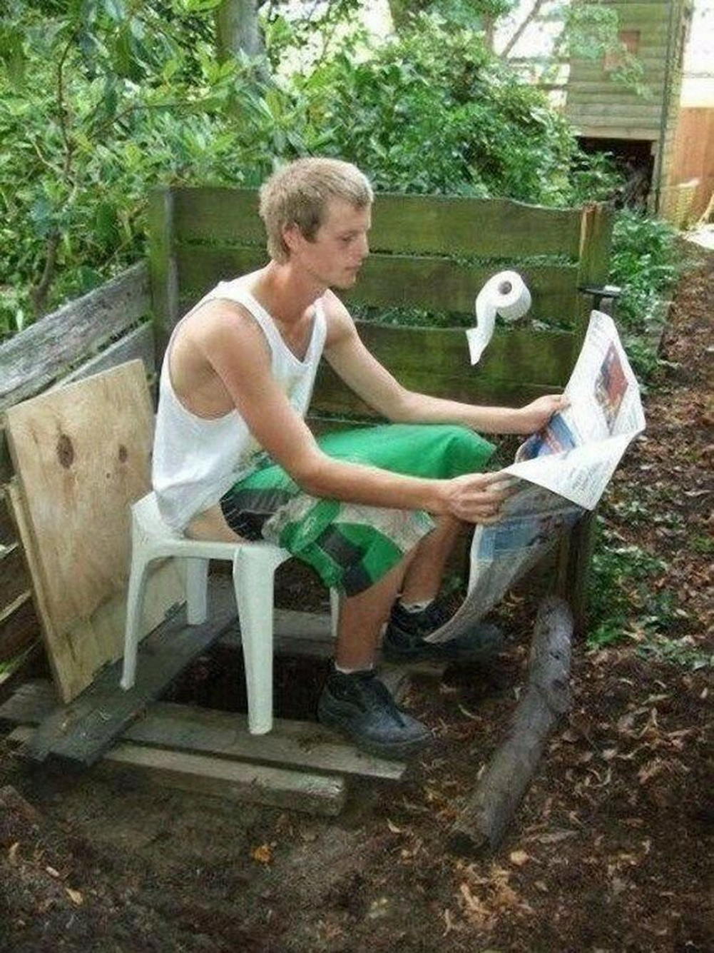 Дачный туалет прикол