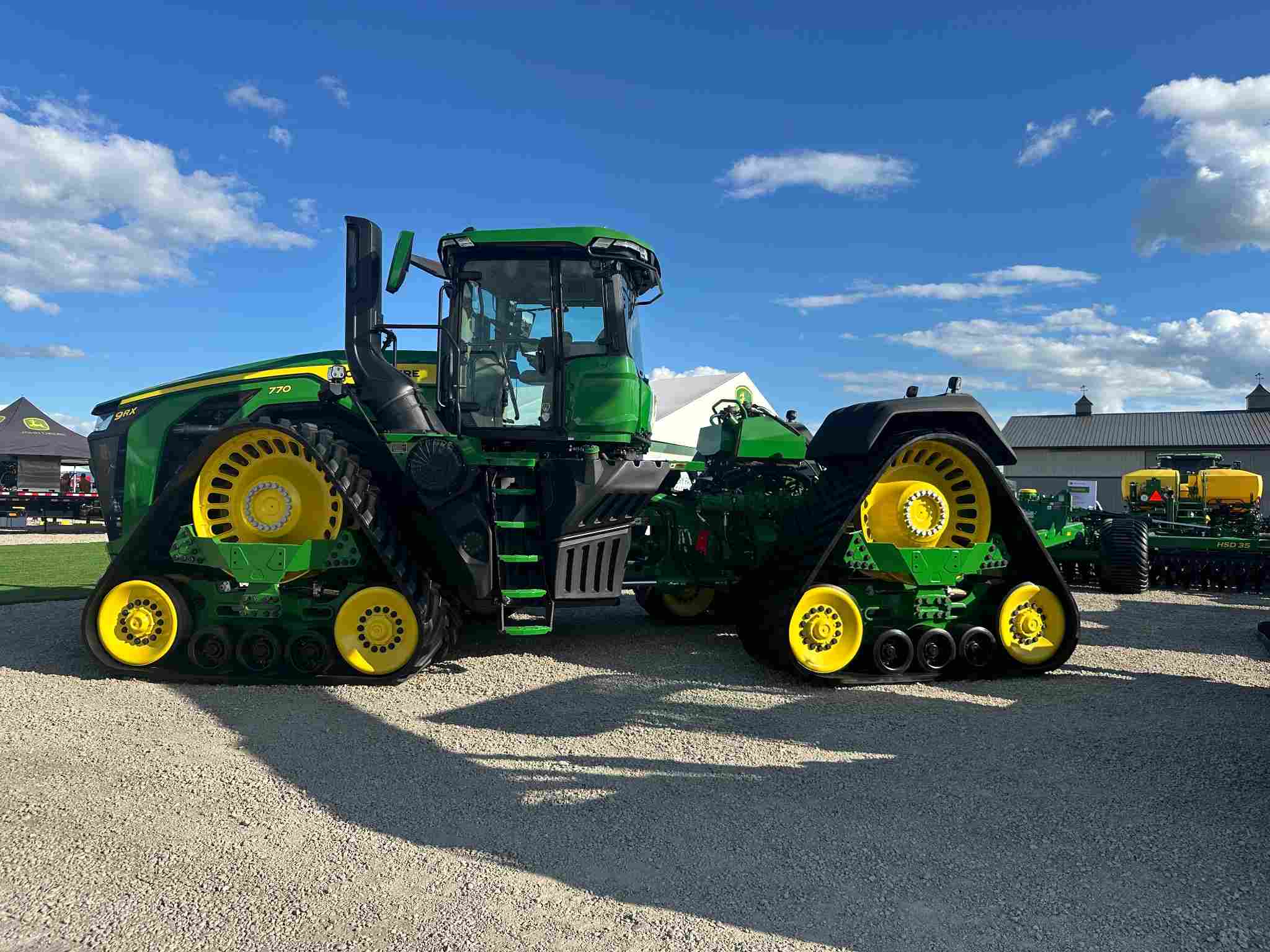 Экскурсия по миру сельхозмонстров. Farm Progress Show 2025