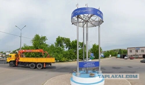 Уникальный индонезийский опыт нефтедобычи вручную...