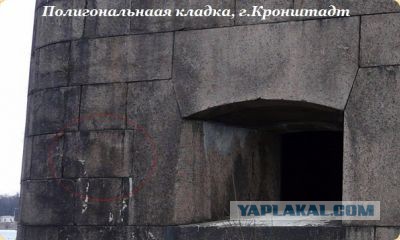 Как Скляров следы от болгарки из пальца высасывал