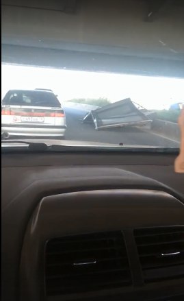 У моста «Газель не проедет» сбили ограничители высоты через месяц после установки