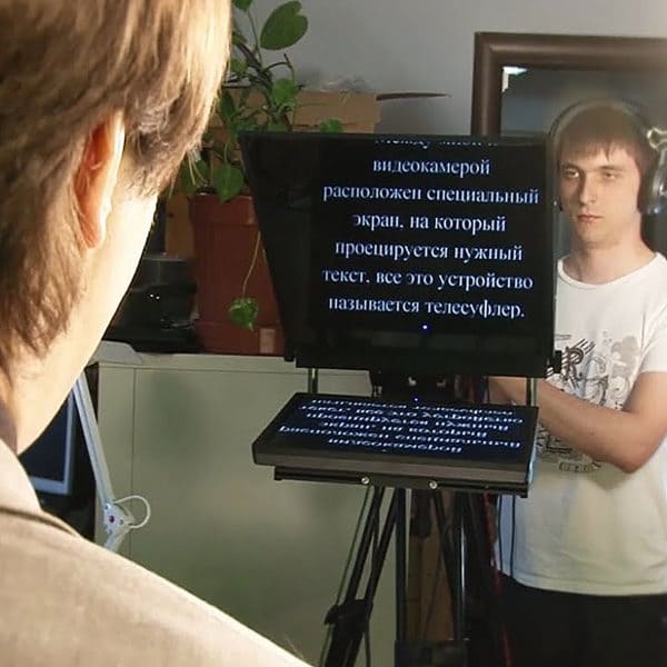 "Современная боевая техника..." И тут журналист понял, что сказал что-то не то
