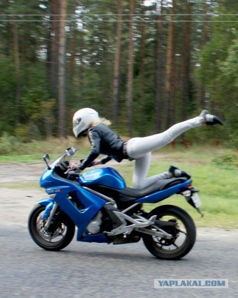 Девушка-байкер: мотоцикл весит как три меня