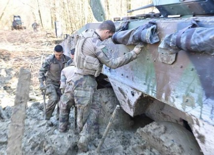 Пропали военные США