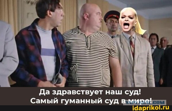 Экс-министр торговли Подмосковья Михаил Хубутия получил год условно за нападение на бывшую с топором.